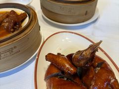 玻璃脆皮乳鸽皇-新雅粤菜馆(南京东路店)