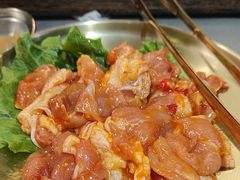 -围炉肉舍•炭烤活鳗•丹东海鲜烤肉(步行街店)