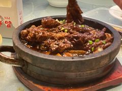 石锅虎皮凤爪-品大三·南京菜(大行宫店)