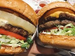 -The Habit Burger Grill 哈比特汉堡(爱琴海店)