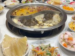 -沸炉重庆老火锅(军事博物馆店)