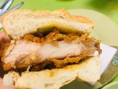 猪扒包-胜利茶餐室