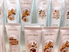 -名创优品(广东省广州琶洲保利广场店)