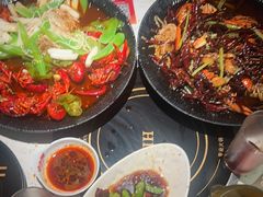 -沪小胖·小龙虾·蓝龙王(八佰伴店)