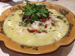 酸菜黑鱼-阿英煲(凉城路店)