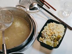 -三头牛·潮汕牛肉生蚝火锅 (夏湾店)
