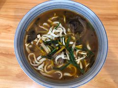 精选酸菜牛腱子面-陈八两面家(华孚写字楼店)