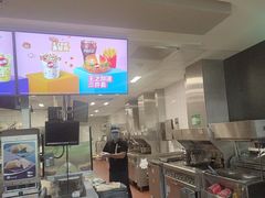 -麦当劳(鄂尔多斯机场店)