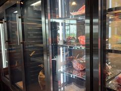 -MONICH牛排融合餐厅(和义大道购物中心店)