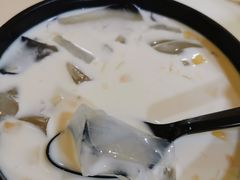 椰奶清补凉-志龙皇冠吃货椰子铺
