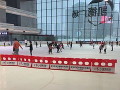 -冠军冰场CHAMPION RINK(凯德广场店)