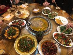 -郑件洋芋饭庄