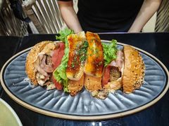 -Let'sBURGERplus·非常创意汉堡(三里屯店)