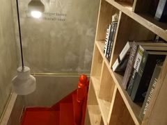 -HIGH FIVE哈福手工汉堡(桂林路店)