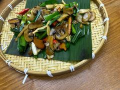 -云海肴·汽锅鸡·云南代表菜(天山百盛优客店)