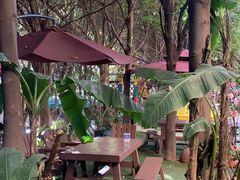 -月亮眼花园餐厅书吧酒吧