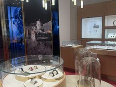 -亨吉利世界名表中心(华润万象城店)