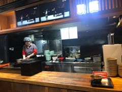 -亮亮面馆(经六路店)