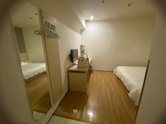 -豪泰168酒店(无锡上马墩靖海地铁站店)