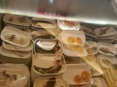 -怡人怡口牛排海鲜自助(飞龙大厦店)