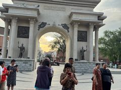 -布尔津河堤夜市