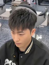 -韩国丽安形象设计