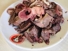 -闫家驴肉老店(华电一校店)
