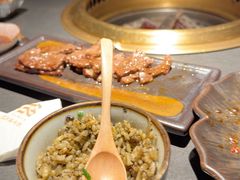 -铭牛烧肉·和牛海鲜自助(高新月牙湖店)