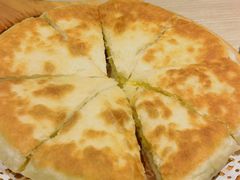 黄米烙-小船渔村•大连菜•大连焖鱼(黄河路店)