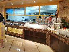 自助取餐区-厦门悦华酒店·绿庭主题自助餐厅