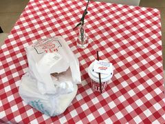 -红宝石·鲜奶小方·海派西点房(南丹店)