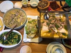 -自贡盐帮菜·玩辣餐厅(樱花园西街店)