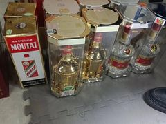 -至铖名酒回收茅台五粮液冬虫夏草