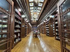 -武汉大学图书馆·文理学部总馆