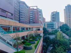 -香港大学