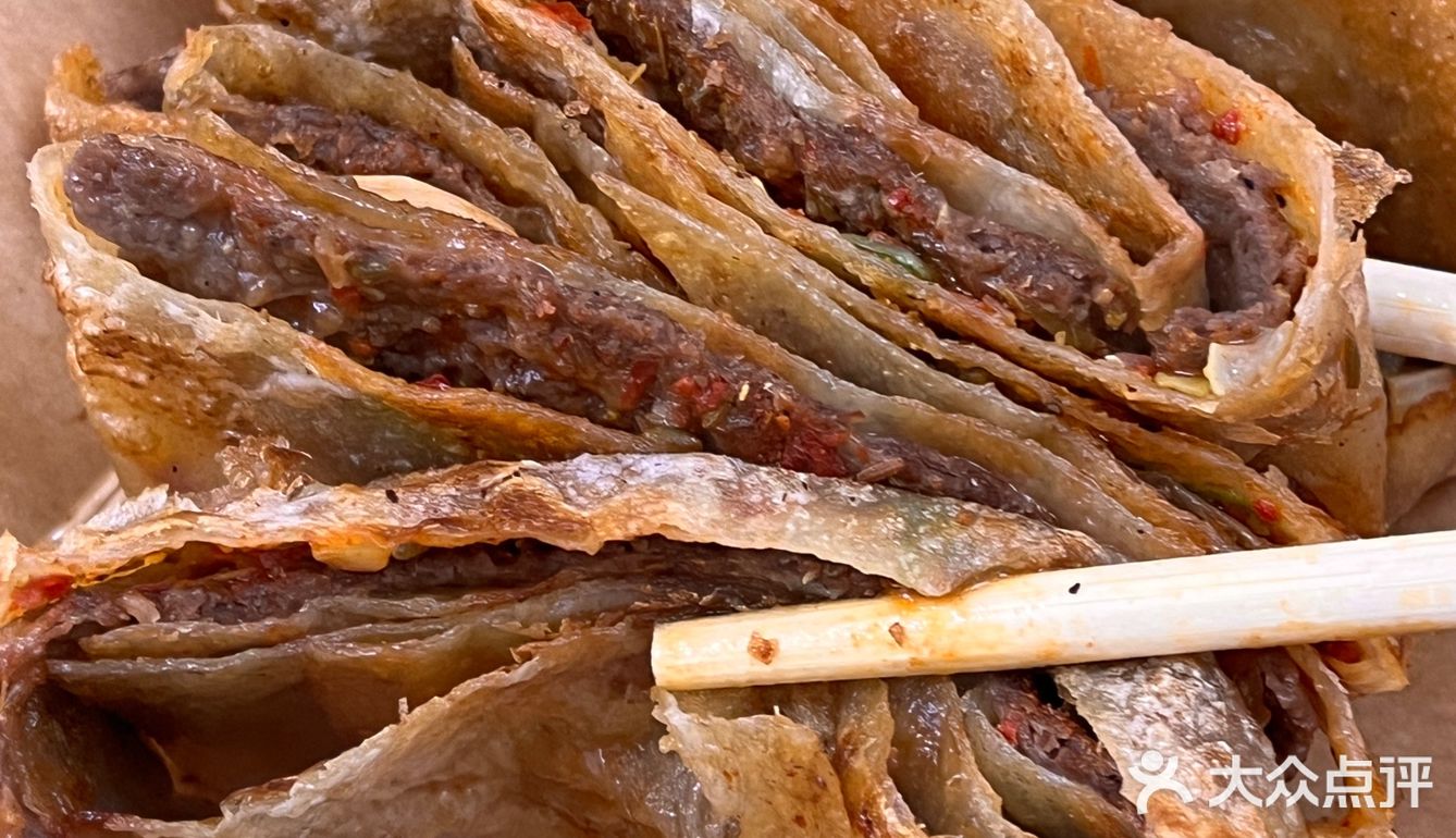 我真的会被西安回民街的牛肉饼圈粉……