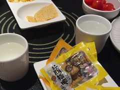 -辣尚瘾·烤鱼·新川菜(牡丹园直营店)