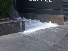 门口-星巴克(无锡东方商厦店)