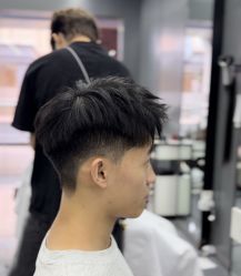 -藤野造型烫发染发