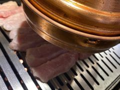 -臻牛烤肉