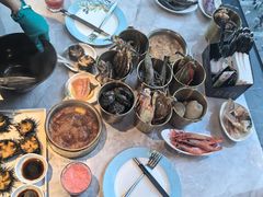 -雍容荟帝王蟹活龙虾展台自助(IFS黑金店)