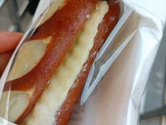 现熬蓝莓芝士碱水棒-PAOPAO Bakery&Café(港汇店)