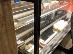 -红宝石·鲜奶小方·海派西点房(金杨店)