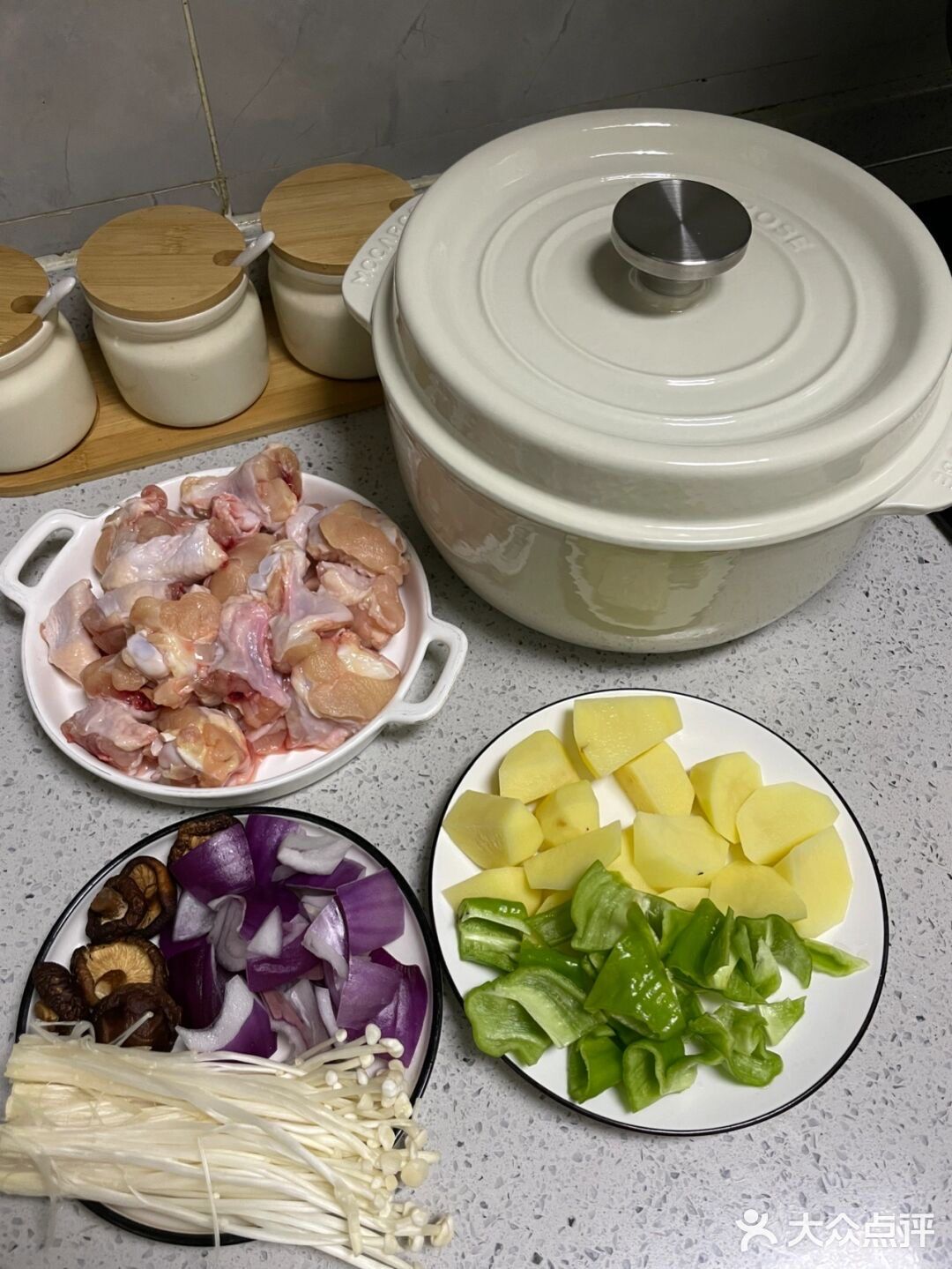 这是我吃过我妈最好吃的黄焖鸡做法了吧！！