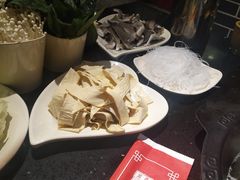 -宽板凳老灶火锅(外馆斜街店)