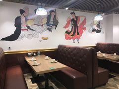 卡座-巴依兄弟西域美食(机场店)