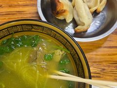 牛肉粉丝汤-锅贴大王南翔小笼(临沂二村店)