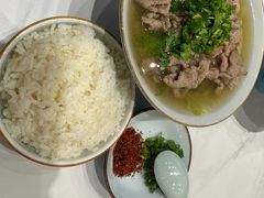 -犇逸·乐山跷脚牛肉·四川现炒(览海店)