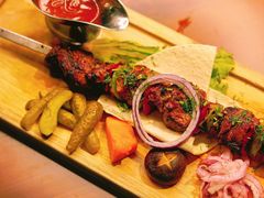 -米德维奇俄式西餐厅(西六道街店)