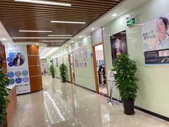 -茂菊口腔连锁(浦东南路店)